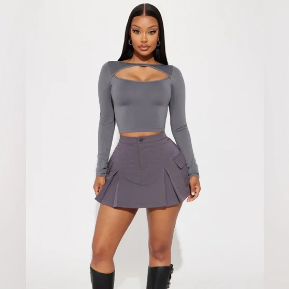 Elegant Gray Long Sleeve Women's Top size small/medium - Picture 2 of 4